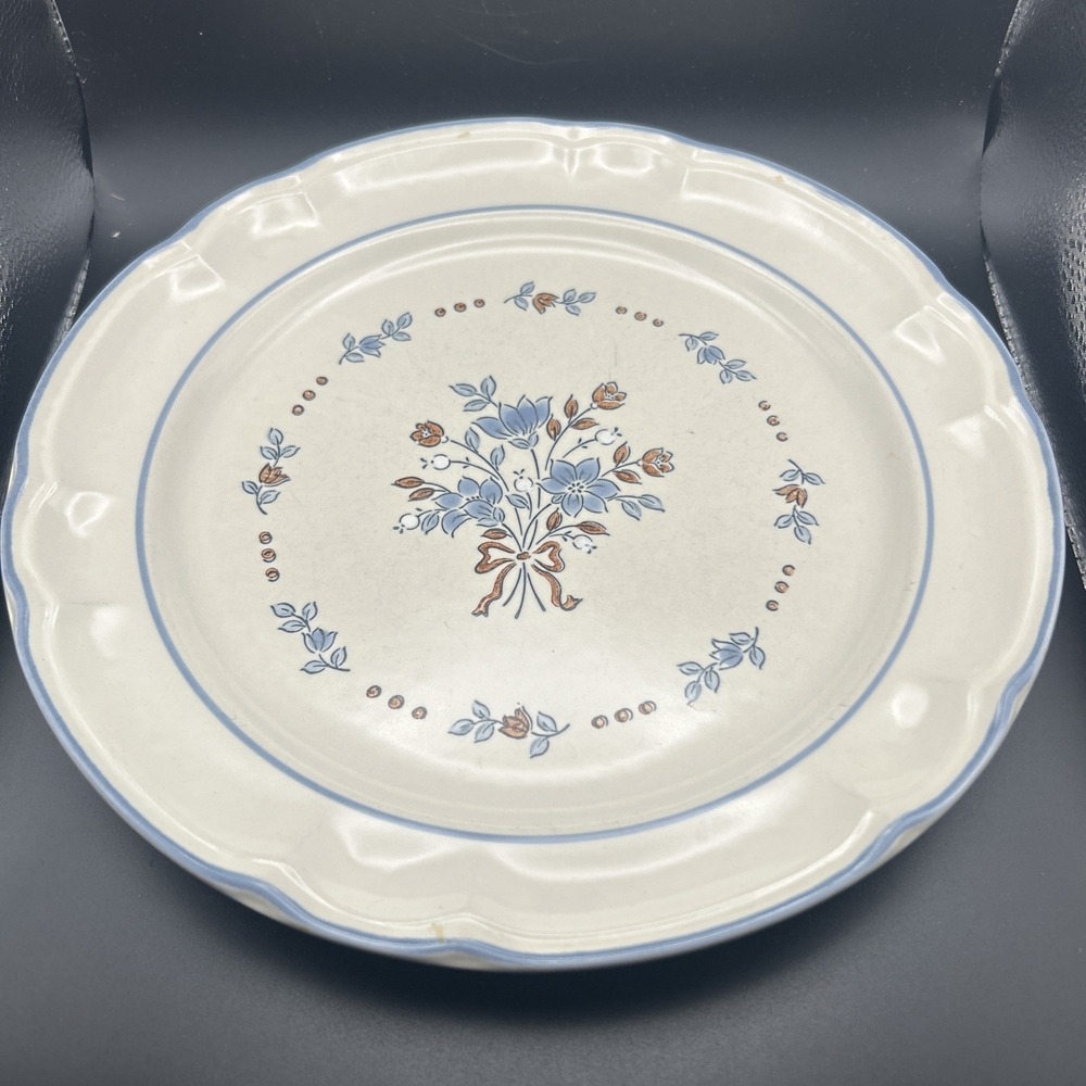 Cordella BLUET Dinner plate, 10 3/4" Stoneware Floral Japan Cottage